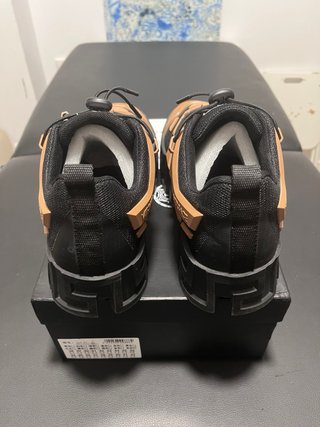 Zapatos Versace Negros y Marrones