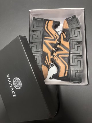 Zapatos Versace Negros y Marrones
