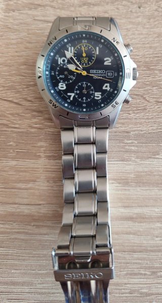 Reloj Seiko Chronograph 100M 7T92-0DX0