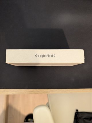 Google pixel 9. Smartphone.