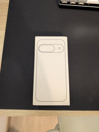 Google pixel 9. Smartphone.