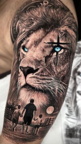 Tatuador Tatuaje tattoo realismo Studio BCN