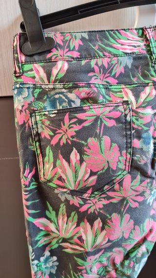 Pantalones Amisu flores