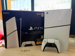 Play Station 5 con mando, 1TB