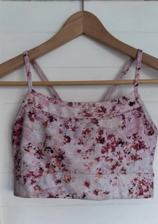 GapFit M Tops deportivos escote cruzado Florales