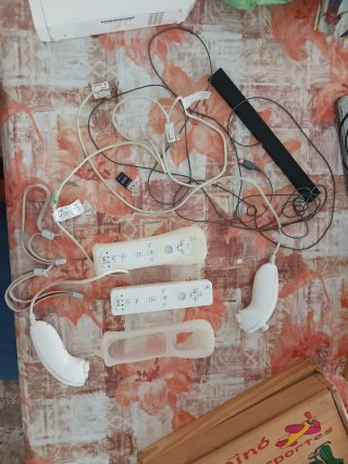 Nintendo Wii Blanca RVL-001 + 2 Mandos + 2 Nunchuk