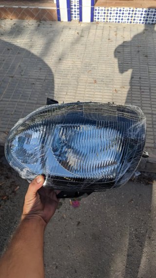 Faros Renault Clio