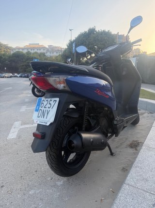 Honda Dylan Azul