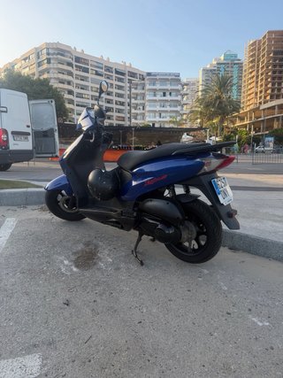 Honda Dylan Azul