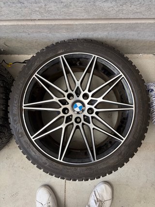 Llantas BMW 18” con neumáticos invierno 5x120