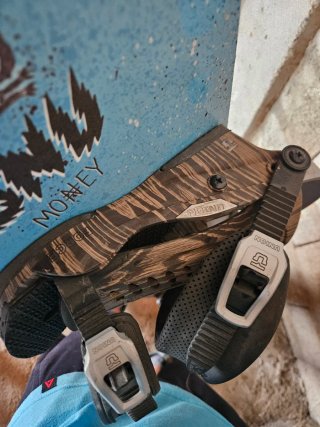 Tabla Snowboard GNU Money + fijaciones Union