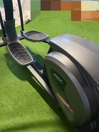 Elíptica BH Khronos generator