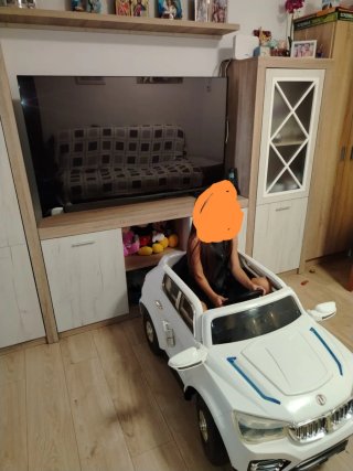 Coche eléctrico infantil blanco