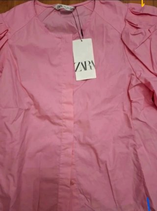 Blusa Zara manga abullonada rosa