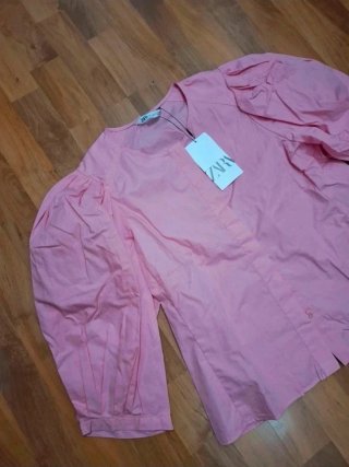 Blusa Zara manga abullonada rosa