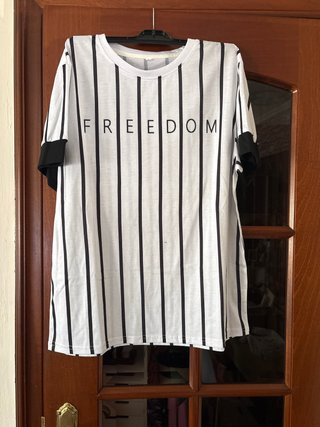 Camiseta FREEDOM rayas verticales Talla L