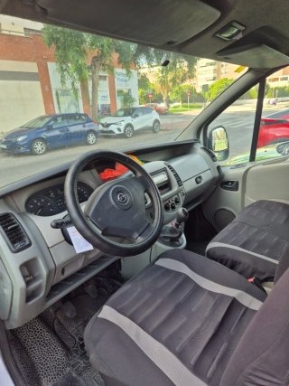 Opel Vivaro 2003
