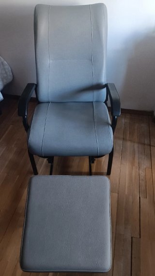 Butaca extensible para enfermos o acompañantes