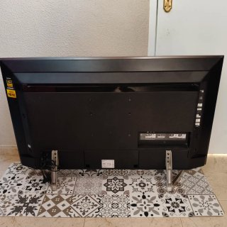 Televisor Sony Negro y Plateado 49"