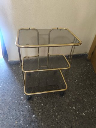 Mesas auxiliares cristal y metal dorado