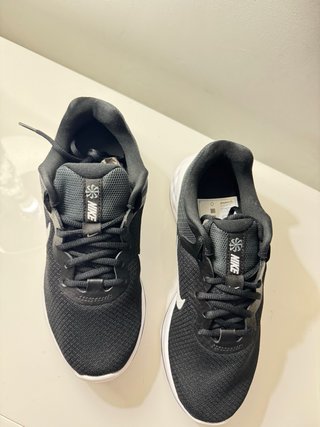 Zapatillas Nike Negras y Grises