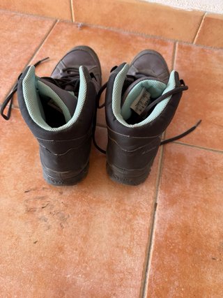 Botas de montaña unisex grises y turquesa