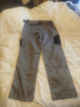 Pantalón de trabajo gris nuevo