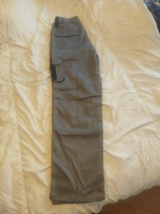 Pantalón de trabajo gris nuevo