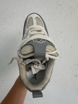 Zapatillas LV Skate Grises y Blancas