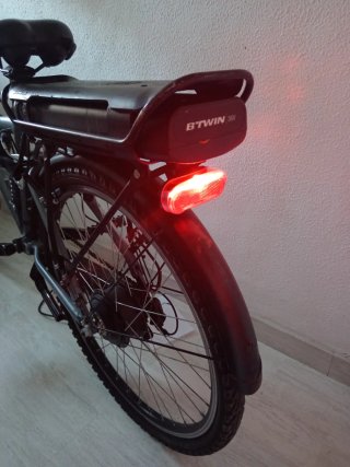 Bicicleta eléctrica B'TWIN