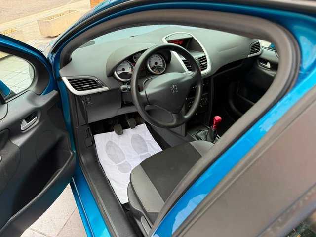 Peugeot 207 1.4i 88Cv X-Line ¡¡88.000KMS!!