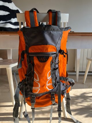 Mochila Montaña 50L Naranja/Gris  Marca owen