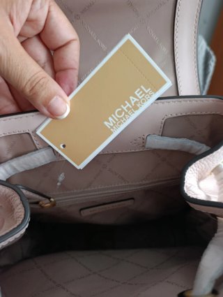 Mochila / bolso original y nuevo Michael Kors rosa
