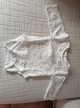 Body bebé estrellas 3/6 meses