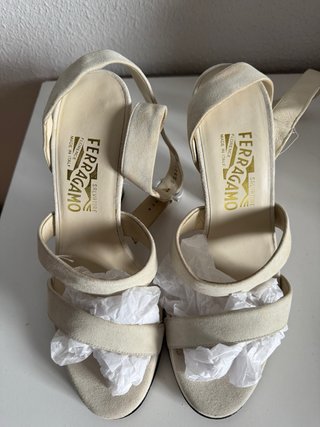 Lote 3 Zapatos Valentino , dior y ferragamo