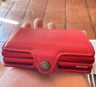 Cartera Secrid doble.