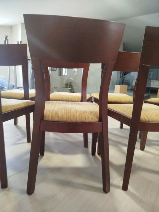 Sillas de comedor de madera tapizadas