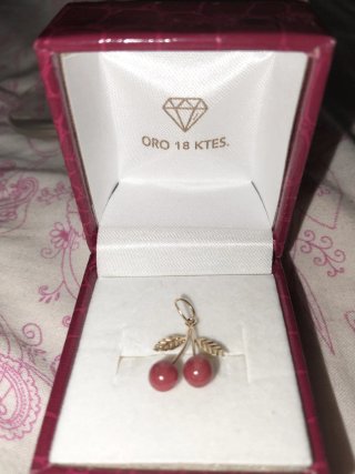 Colgante Oro 18k Cerezos Piedra Roja