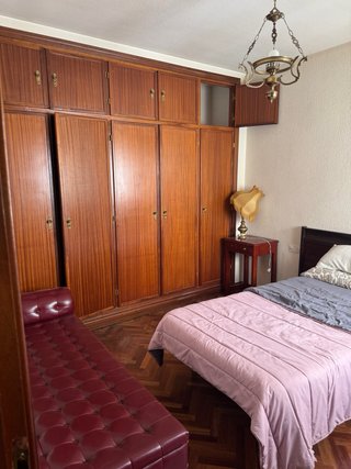 Piso 5 dormitorios, 180 m2 y garaje. Muy centrico.