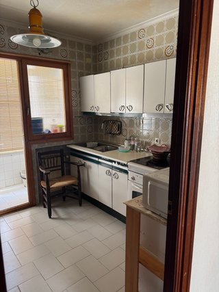 Piso 5 dormitorios, 180 m2 y garaje. Muy centrico.