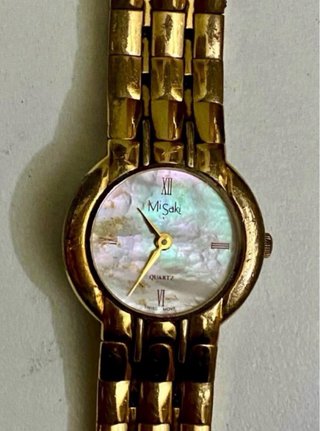Reloj Misaki Oro Mujer Madre Perla. Coleccionistas