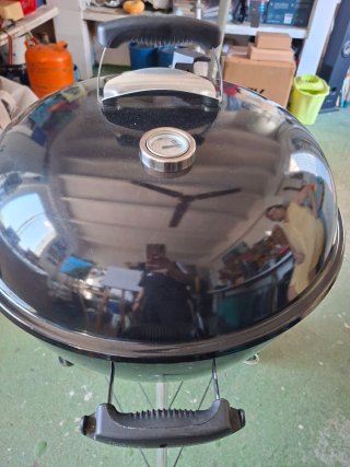 Barbacoa Weber Negra y Plateada