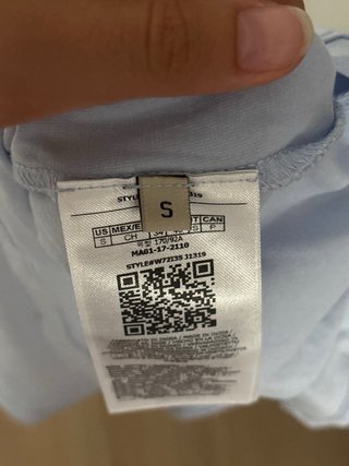 Camiseta Guess azul clara talla S Mujer