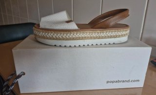 Menorquinas Popa Piel Blanca y Marrón