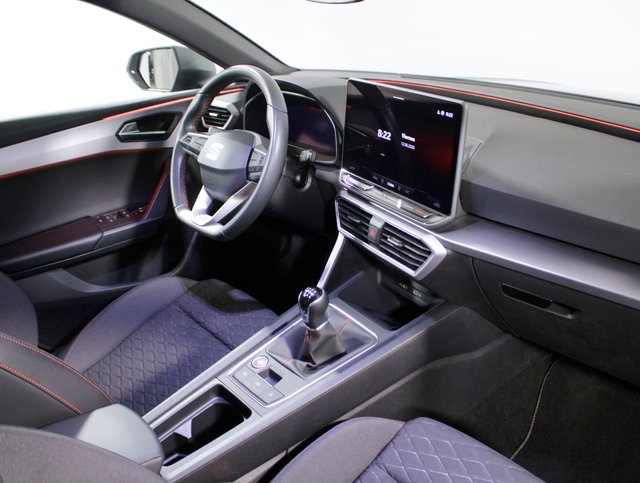 SEAT Leon 2025