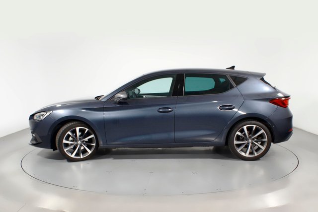 SEAT Leon 2025