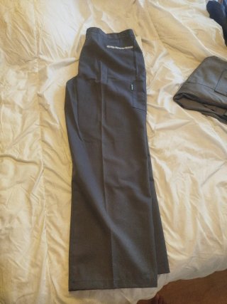 Pantalón de trabajo gris nuevo