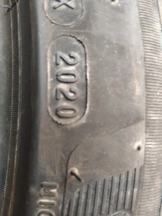 Neumáticos 225/45 R18