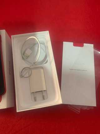 iPhone 8 Plus 64GB Rojo