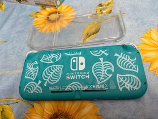 Nintendo Switch Lite Edizione Animal Crossing